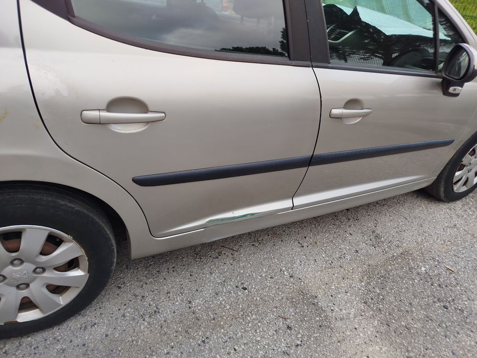 Peugeot 207SW , gasolina 1.4