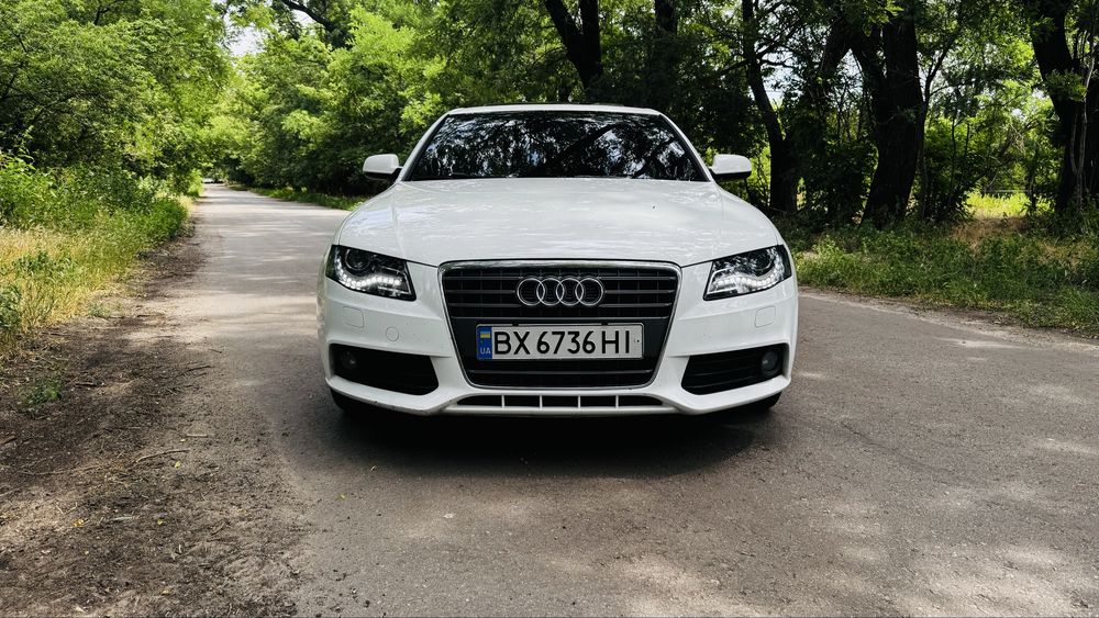 Продам свой автомобиль AUDI A4 B8