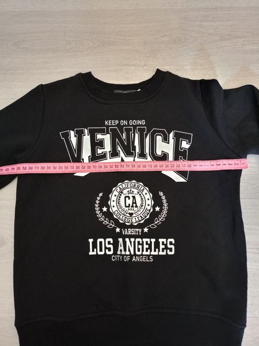 Світшот на флісі 134. Стан ідеальний.