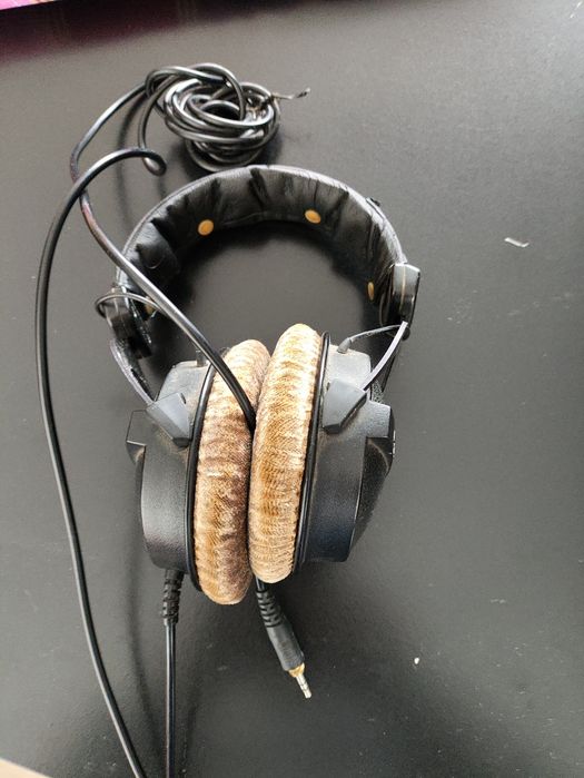 Studio headphones Beyerdynamic DT 770 Pro