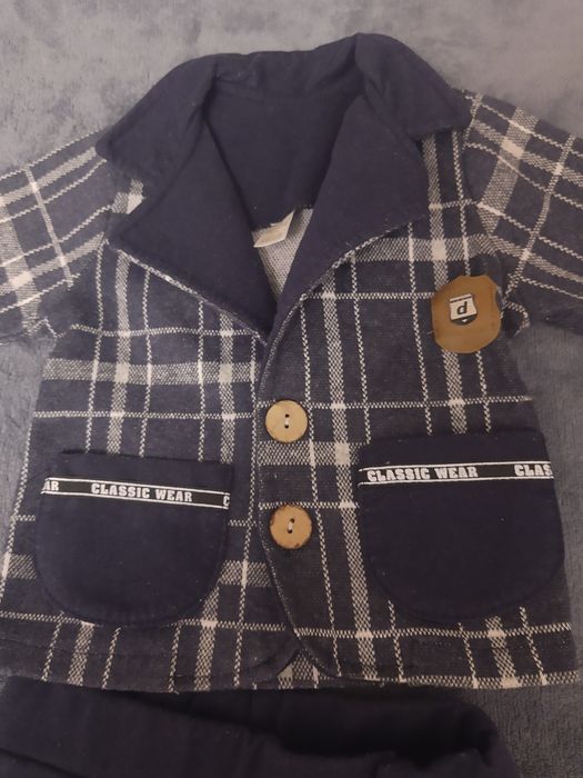 Костюм на хлопчика 9-12 місяців