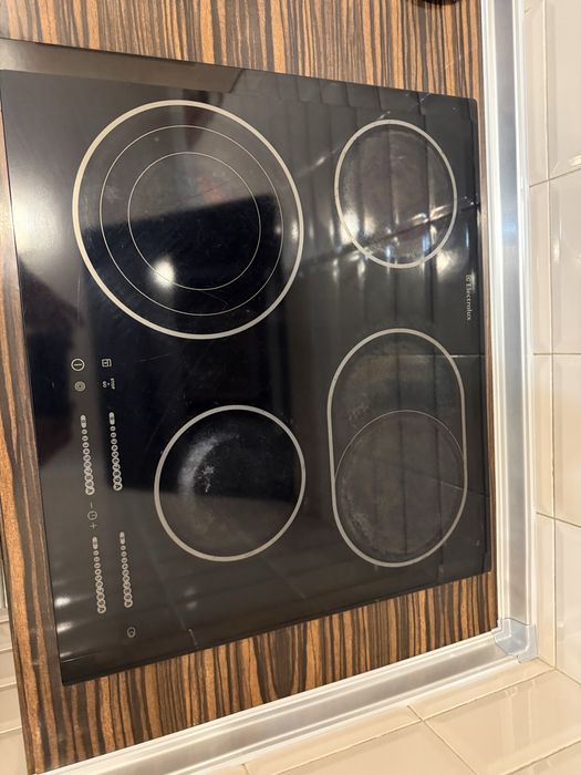 Варильна поверхня  Electrolux