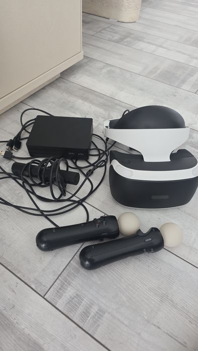 VR для PS4 разом з Мувами