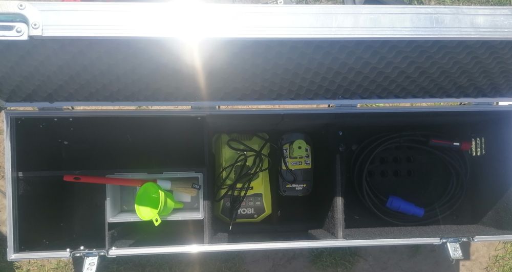 Цепная пила на акомуляторе 18V с пультом д/у