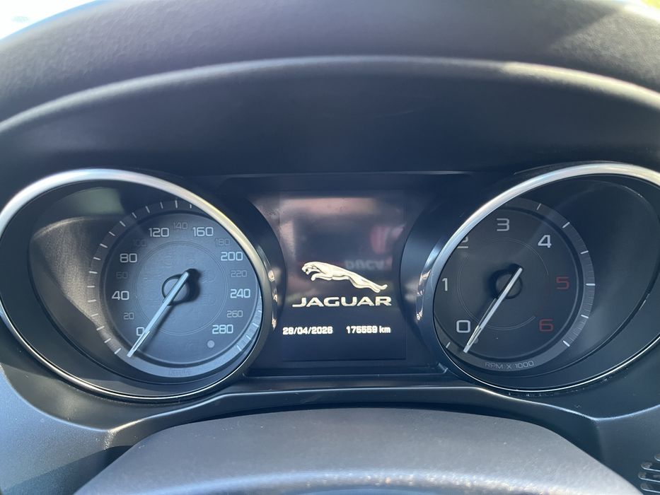 Jaguar XE  2015r