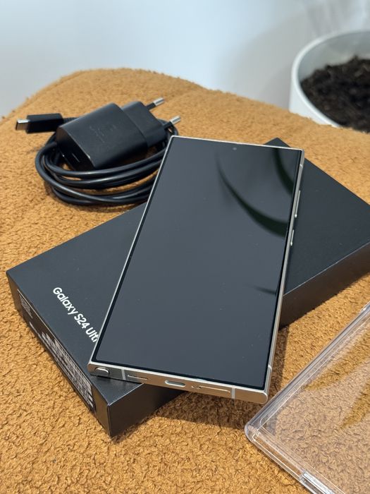 Samsung Galaxy S24 Ultra – Excelente Estado + Extras