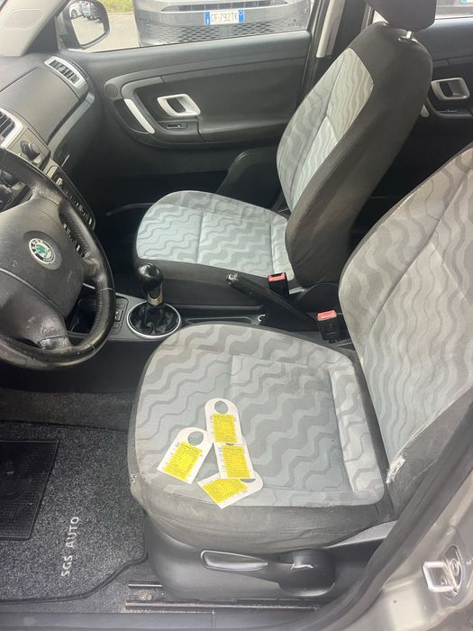 Boas vendo skoda fabia 1.2 gasolina