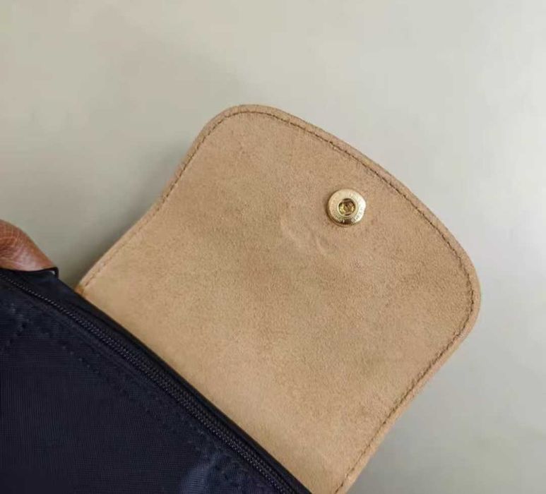 Duża torebka na ramię marki Longchamp w kolorze czarnym