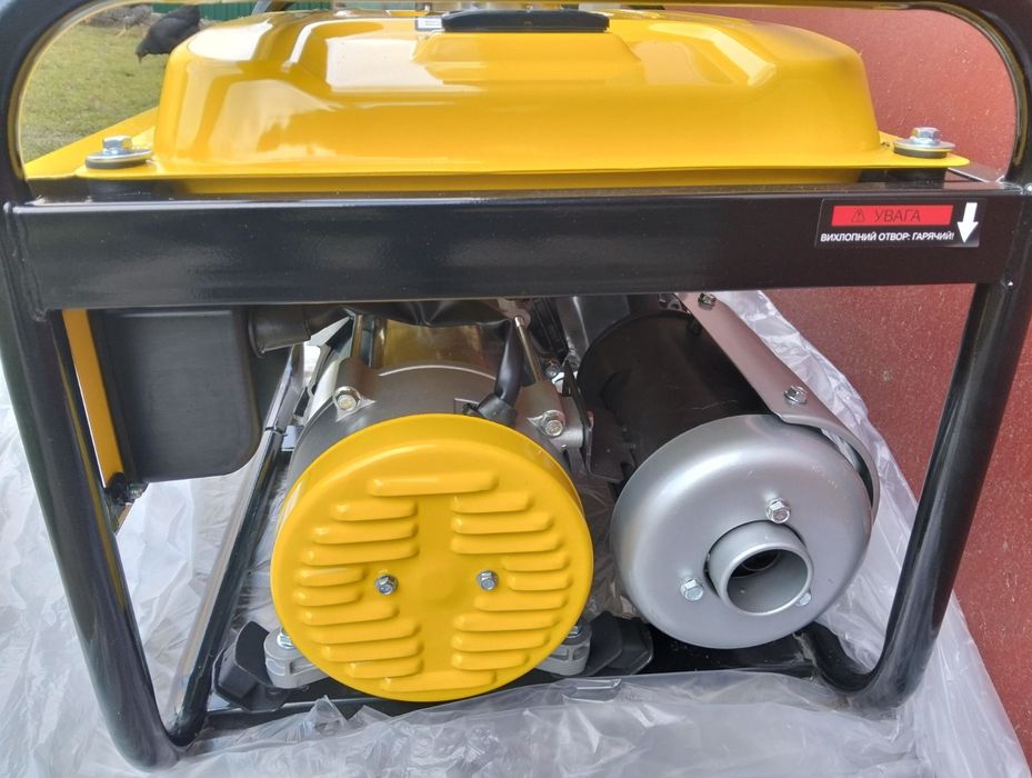 Генератор бензиновий Bison BS3500