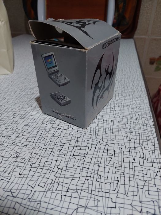 Vendo gameboy e 19 jogos TUDO POR 160 euros