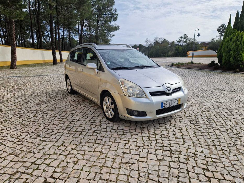 Toyota Corolla Verso 2.2D4D 136cv 7 Lugares