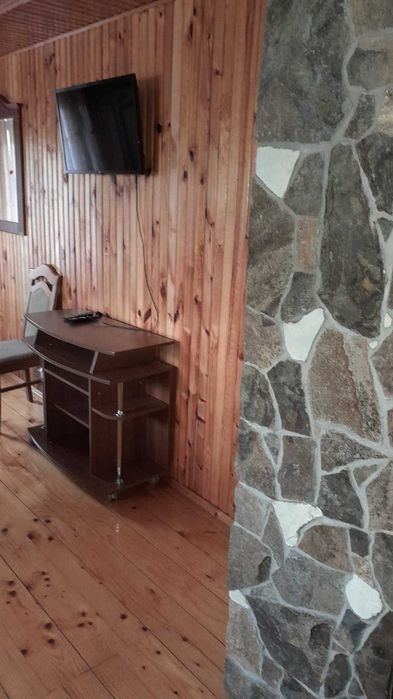 Котедж (Яремче), вільно на новорічні свята.