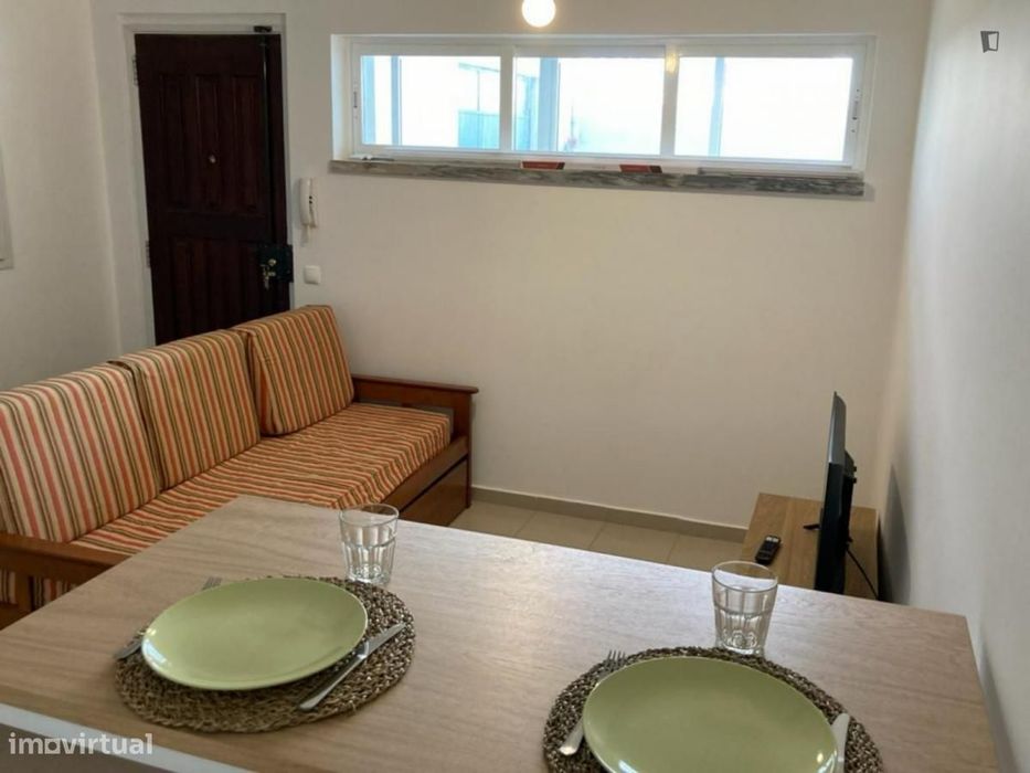 Apartamento com 1 quartos - localizado em Paço de Arcos Lisbon