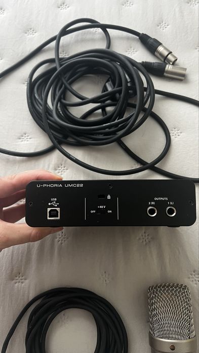 Microfone de estudio Rode NT1-A + braço de microfone + placa de so