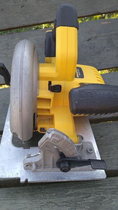 Паркетка DeWalt DCS 570