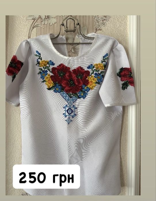 Продам вишиванки.
