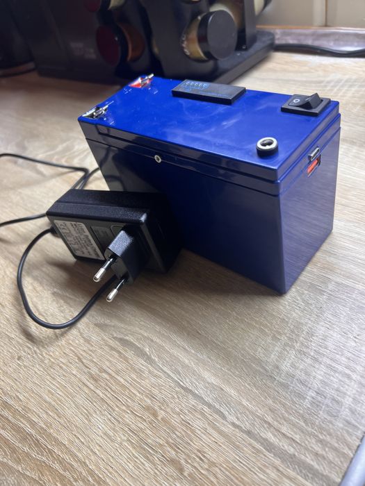 Акумулятор 12в 18ah li-ion