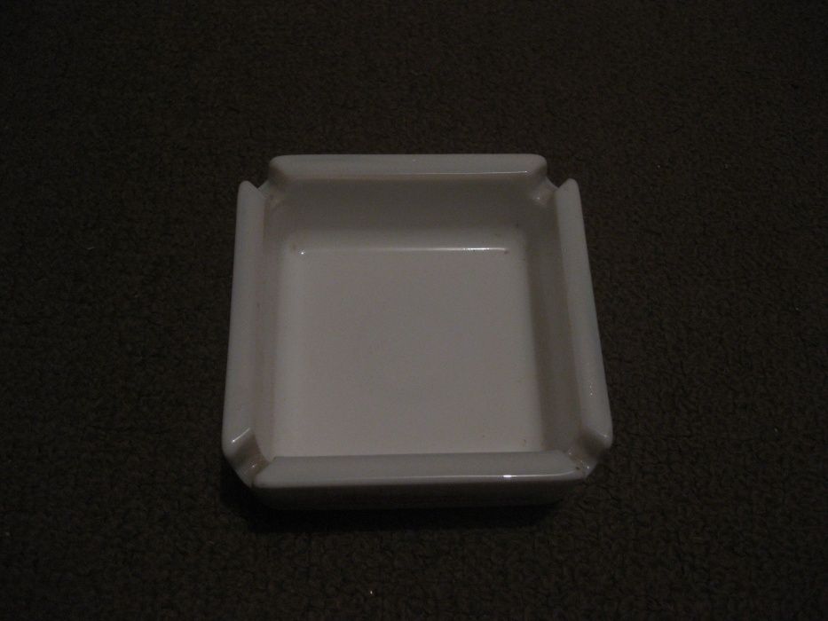 Cinzeiro Colecionável da Rothmans/Impecável!