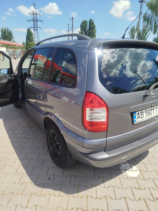 Продам Opel Zafira