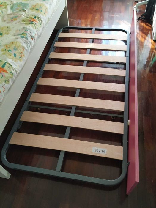 Cama de solteiro + cama na gaveta inferior