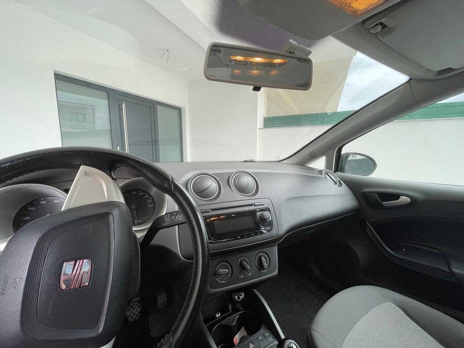 Seat Ibiza ST, em bom estado.