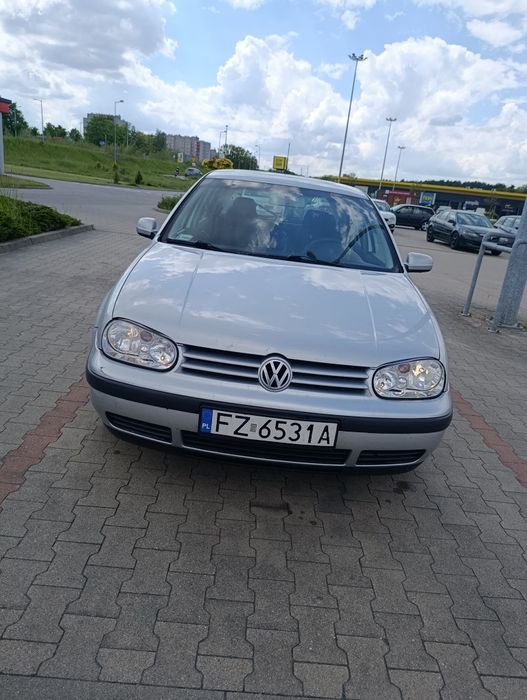 Golf 4 1.6 105km