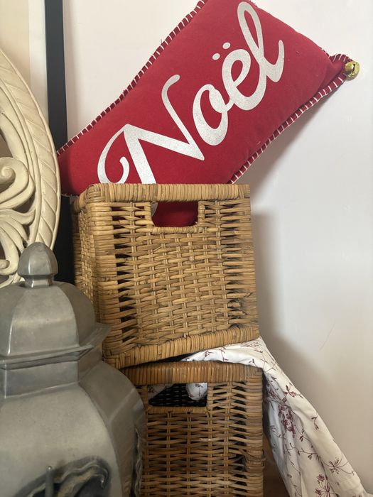 Decoraçao Cestos/ almofadas / jarra