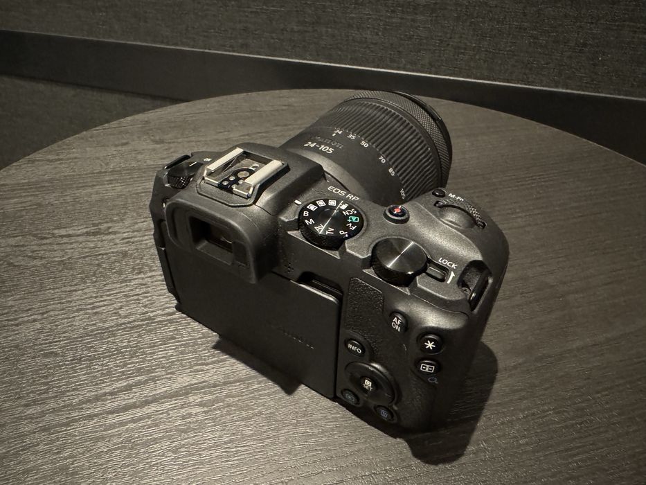 Aparat CANON EOS RP RF24-105, z dodatkami