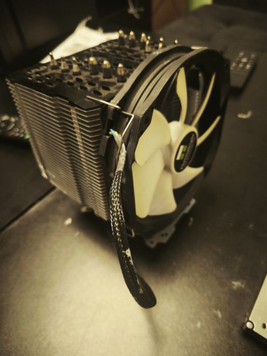 Chłodzenie CPU Thermalright Macho stan dobry