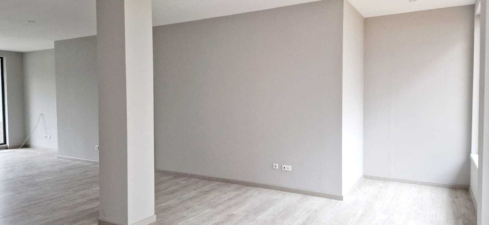 Espaço comercial em Paredes