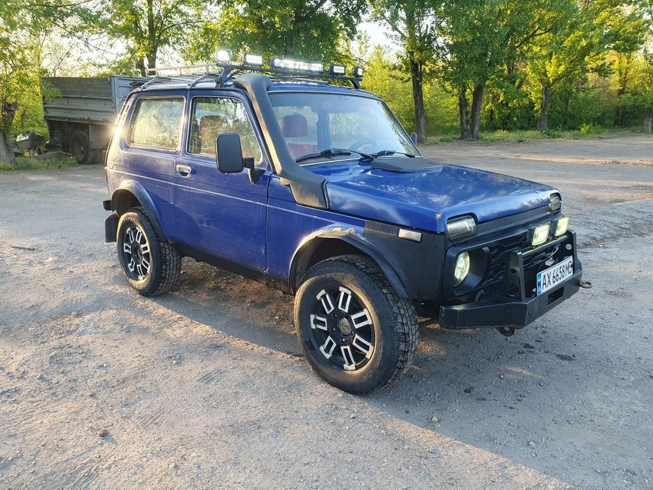 Нива 4×4 1,7  2007год