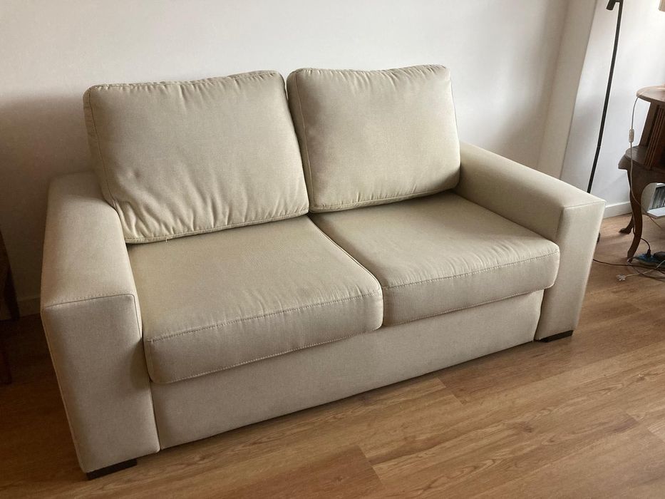 Sofá de 3 lugares, loja de decoração 8&80, em óptimo estado