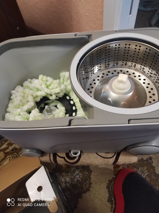 Швабра с ведом на колесах и механизмом отжима Fashion Sports Car Mop.