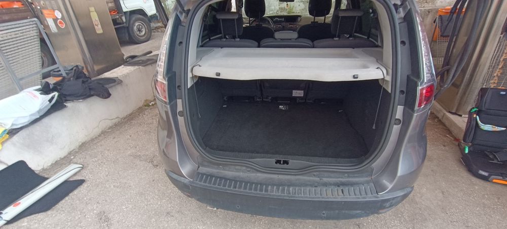 Renault Scenic 3 de 2014 por 7.500 euros