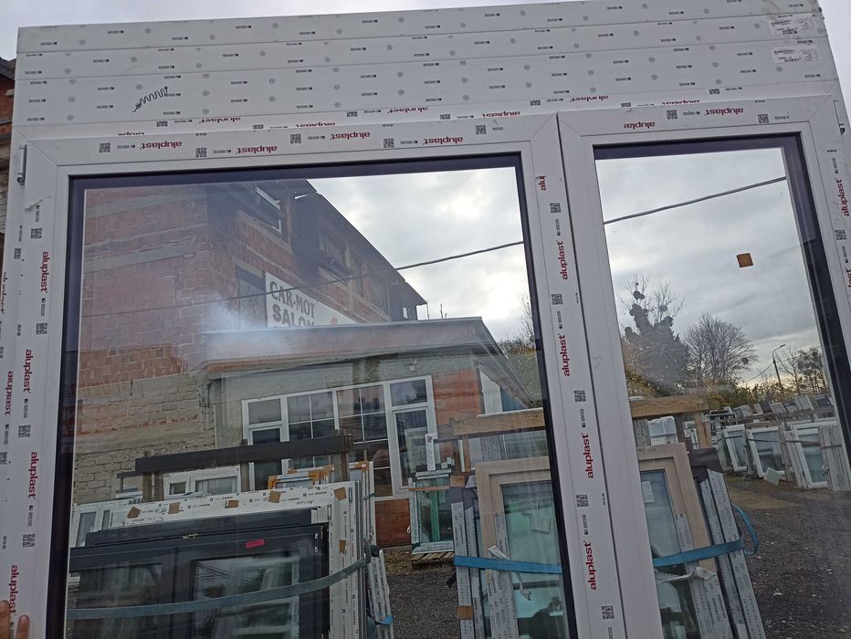 Okno pcv tarasowe 164/227 trzy szybowe białe