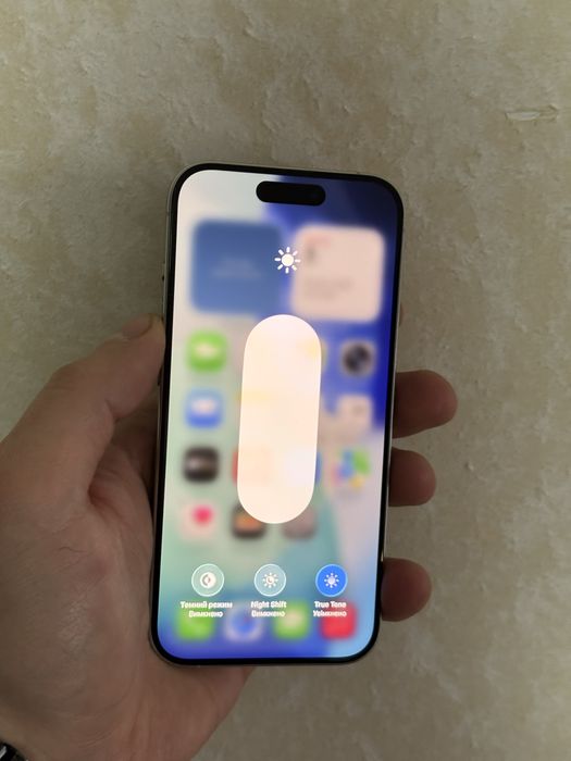 iPhone 15 Pro 256GB White Titanium — чудовий стан, 89% батарея, Айфон
