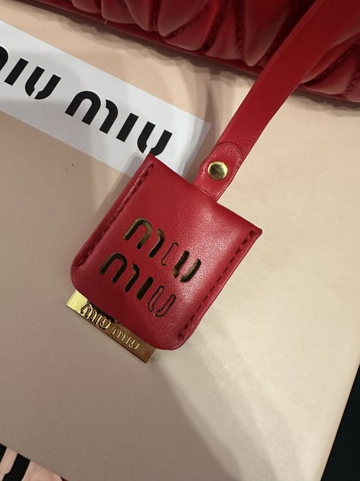 Mala miu miu vermelha