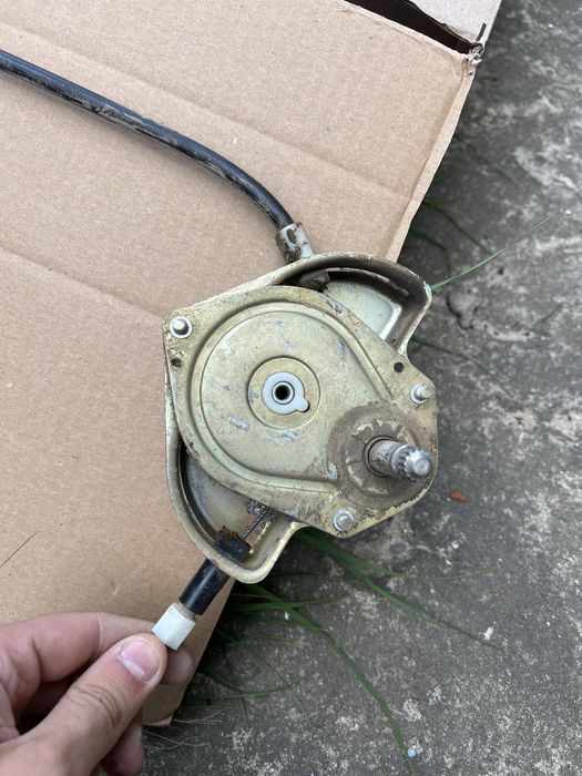 Скло підйомник ваз 2110