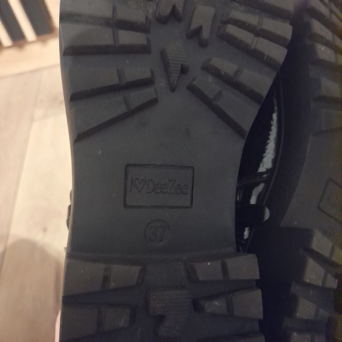 Buty lakierowane, za kostkę, DeeZee,  rozmiar 37