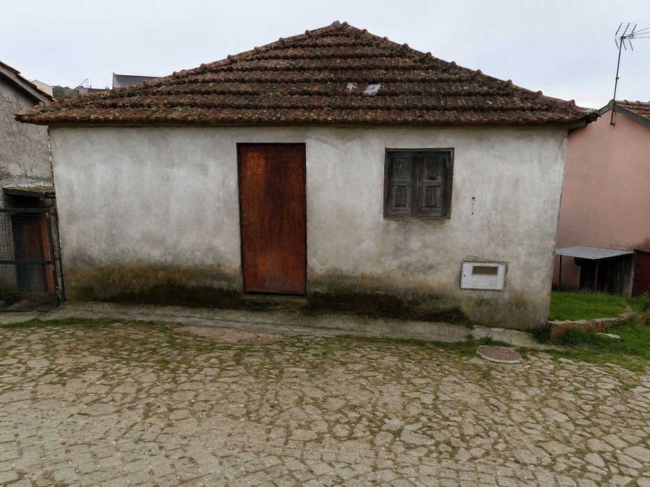 Casa para venda em Murça – 150 m² | 2 pisos