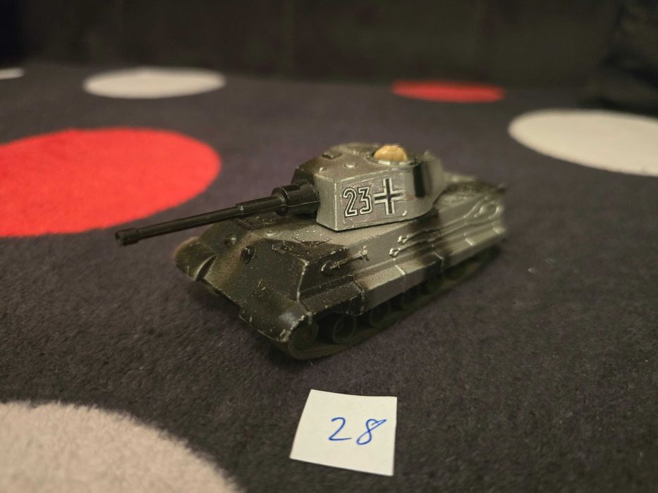 Matchbox Battle Kings K-104 King Tiger