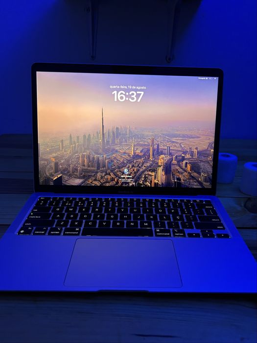 MacBook Air M1 2020 8RAM, 245GB