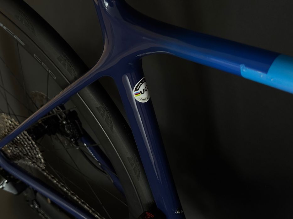 GIANT TCR ADVANCED SL  rower szosowy karbonowy 105 di2 koła Dura Ace