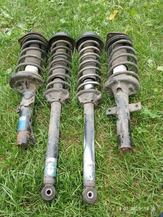 Продаю стойкі на форт