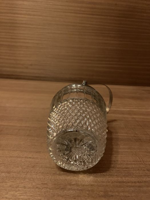 Balde de gelo em vidro e tenaz