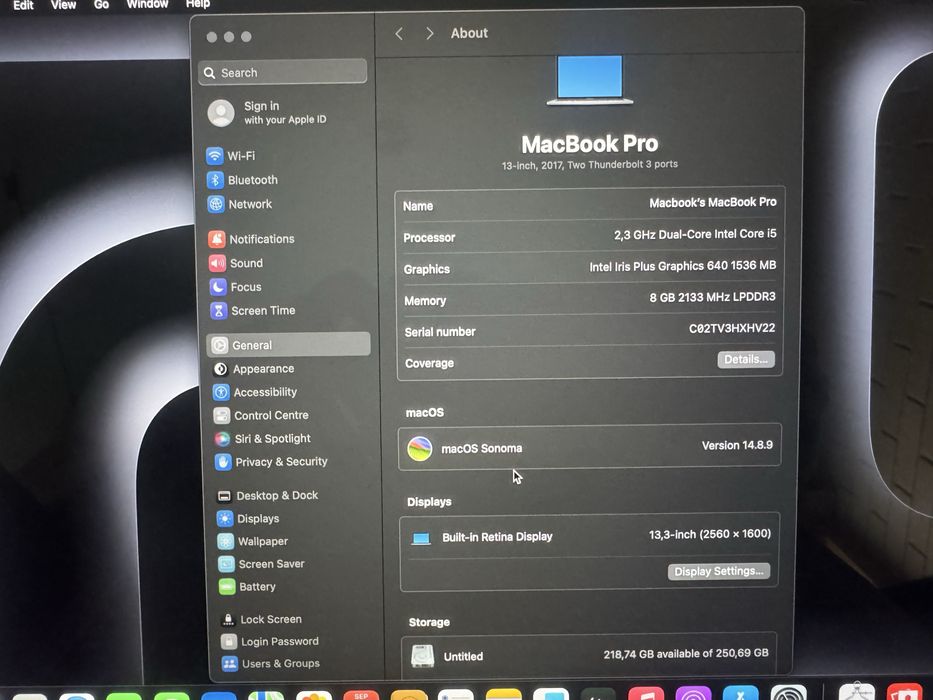Macbook Pro - i5 | 256GB | 8GB | Sonoma
