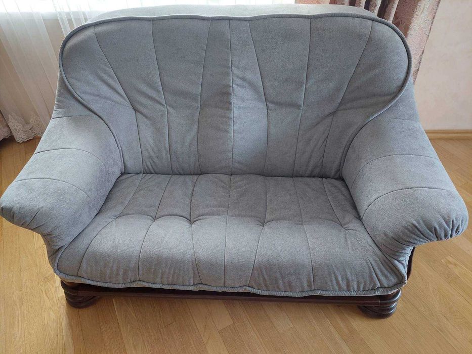 продам 2 дивани в ідеальному стані