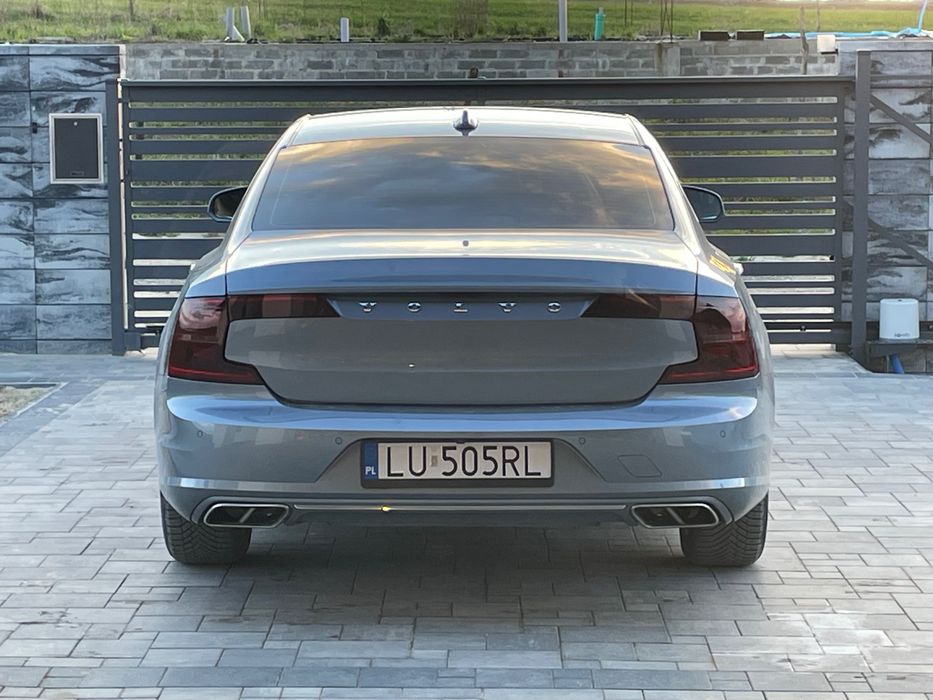 Volvo s90 momentum