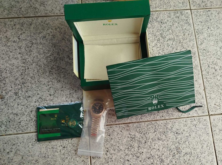 Rose Gold Rolex Novo com acessórios e garantia