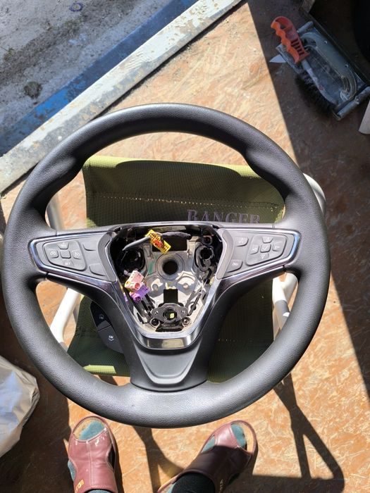 Руль зі шлейфом шевроле болт стан чудовий